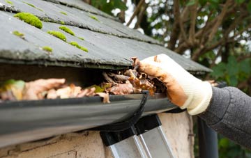 gutter cleaning Quintrell Downs, Cornwall